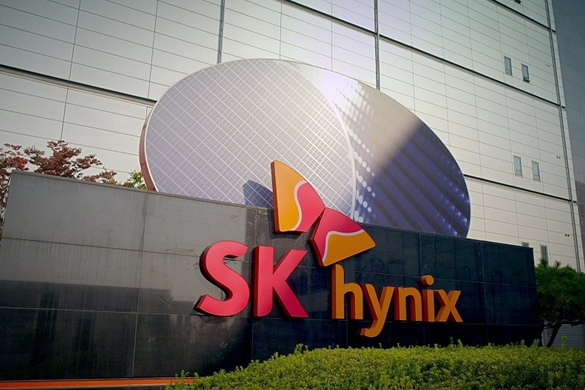 英伟达携手SK海力士开发AI固态硬盘